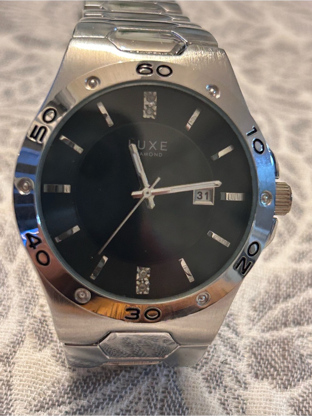 Luxe Diamond ZRT5026 Men's 42mm Silver Tone Quartz Watch with Date Indicator